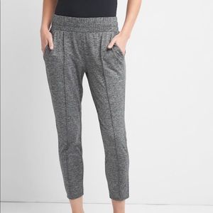 GapFit pin-tuck ankle pant